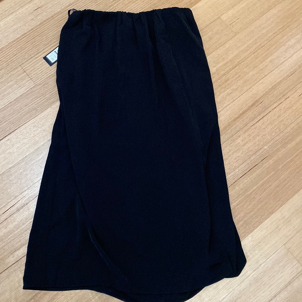 City Chic - Zoey Skirt - Black Long skirt with Elastic Waist - Picture 2 of 7